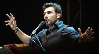 Edoardo Leo in Ti racconto una storia: letture semiserie e tragicomiche