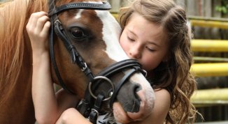 Mercatini di Primavera in Oregina con bancarelle, fattoria urbana e street food