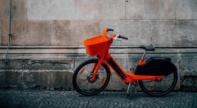 Bike sharing © Jan Antonin Kolar/Unsplash