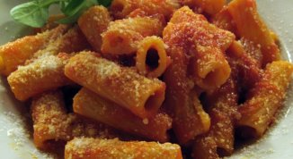 Festa del Paese 2026 a Buguggiate: stand gastronomico, maccheronata gratuita, eventi e fuochi d'artificio