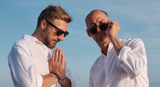 La felicità fa i soldi show, con i Moneysurfers