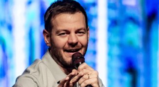 De Core, podcast live con ospite Alessandro Cattelan