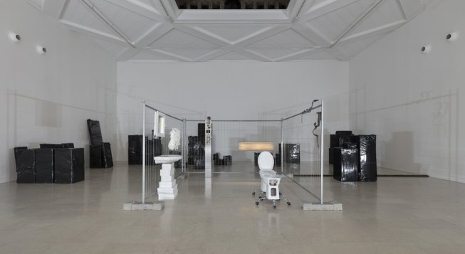 Davide Stucchi: Temporary Rooms (installation view) © Andrea Rossetti / Héctor Chico / Triennale Milano