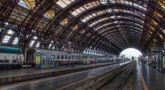 Sciopero generale a Milano il 18 maggio con treni fermi, scuole chiuse, corteo: orari e fasce di garanzia