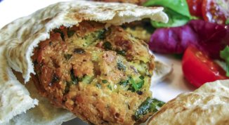 Sagra Salutare ai Giardini Luzzati: piatti vegani, benessere e musica