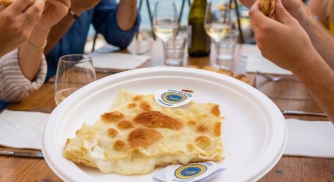 Focaccia di Recco © gemini per mentelocale.it