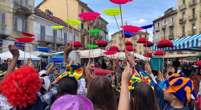 Mus-e Festival, parata al mercato di piazza Foroni