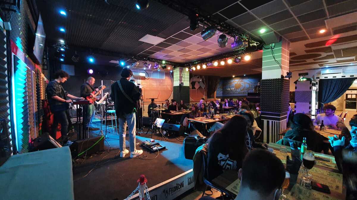 Lucio Battisti tribute show