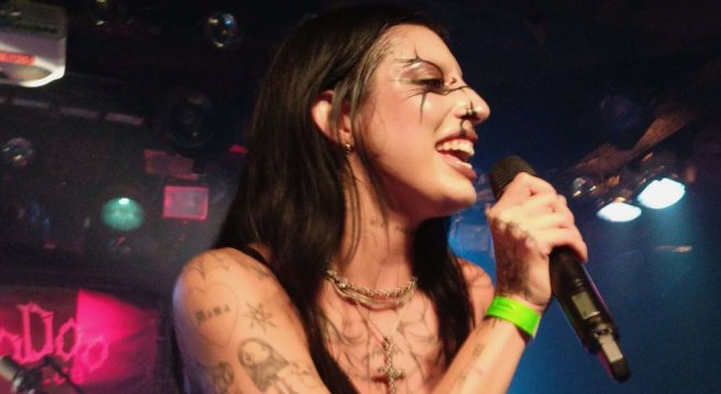 DeathByRomy © Xalion / Wikimedia Commons