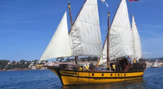 L'Ange Gardien arriva a Genova: visite a bordo della nave del capitano Terrisse 