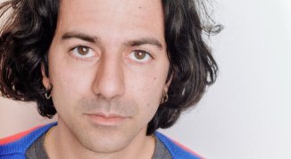 Stand up di periferia al Garage con il comico Nanni Mascena
