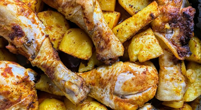 Pollo e patate © Branimir Petakov / Unsplash