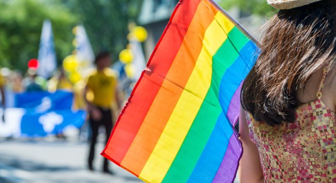 Bandiera arcobaleno © shutterstock