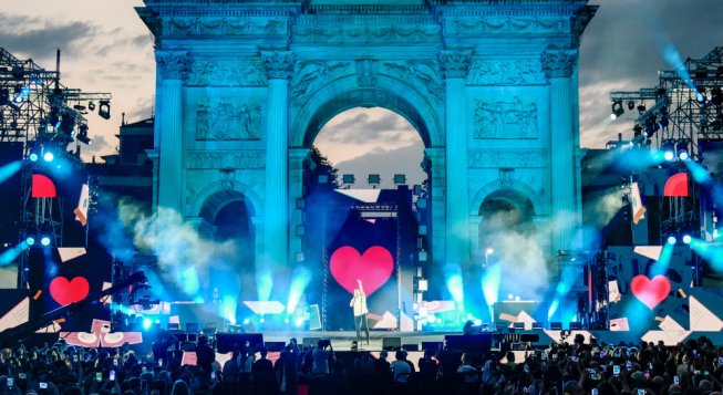Party like a Deejay © Dario Trisoglio
