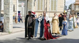 Torneo delle Città Medioevali a Ciriè: due giorni di rievocazione storica nel Trecento