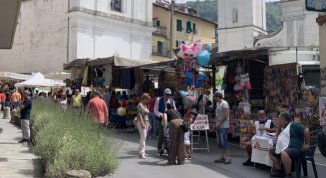 Antica Fiera di Torriglia 2026 con oltre 100 espositori, cavalli e musica nel borgo