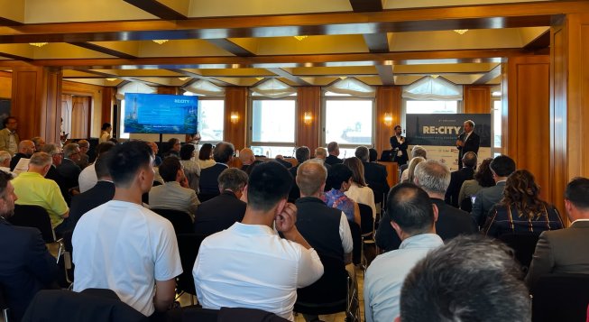 Re:City: a Genova la città del futuro tra grandi opere, innovazione e rigenerazione urbana; assegnati i premi Re:Shape The City