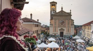 Mangè an n'autra cort a Castagnole Piemonte, lo street food delle Pro Loco tra rievocazione storica e musica