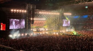 Olly accende il Ferraris. Salis: «Festa bellissima. Speriamo ispiri tanti altri artisti»