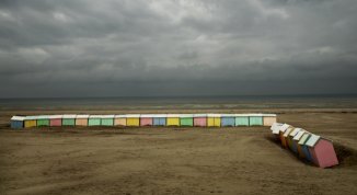 Harry Gruyaert. Retrospettiva, la prima grande mostra italiana del maestro del colore a Camera
