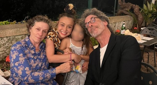 Hollywood a Genova: Frances McDormand e Joel Coen in visita tra centro storico e locali della città