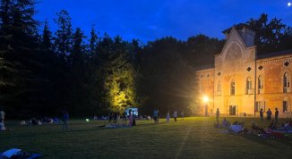 Cinema nel Parco al Castello di Miradolo 2026 sette serate sotto le stelle