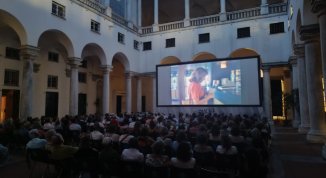 Cinema all'aperto a Palazzo Ducale 2026: film in programma e biglietti