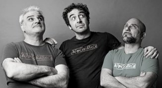 Addue (quando si fa sul serio, noi improvvisiamo), spettacolo con gli Appiccicaticci
