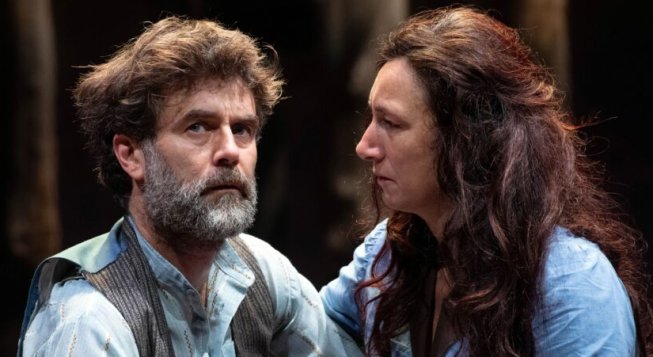 Resto qui, spettacolo con Arianna Scommegna e Mattia Fabris