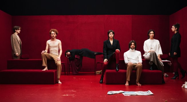 Neanche parenti, spettacolo di Gabriele Russo e Arianna D'Angiò con la Compagnia Bellini Teatro Factory