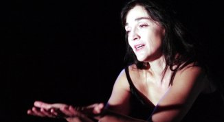 Non sentire il male, spettacolo con Elena Bucci dedicato a Eleonora Duse