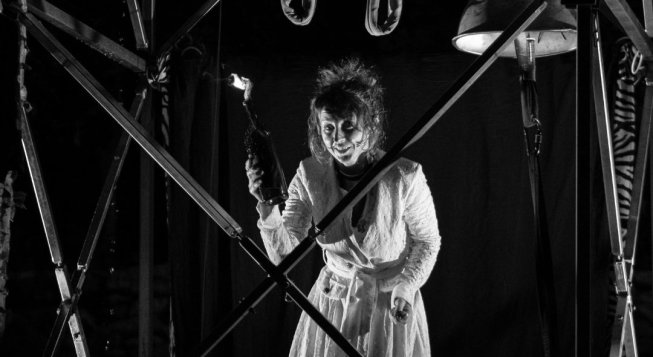 Sweet Molotov, spettacolo con Giorgia Russo per il festival Circumnavigando