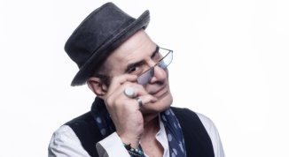 Palco sul Mare Festival 2026: musica e cabaret fino all'autunno. Ospiti Raco, Pivio, De Scalzi e Baccini