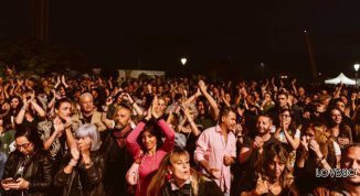 Notte Hard Rock alla Rotonda di Carignano, tributo ad AC/DC e Guns N' Roses