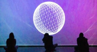 Nella rete, spettacolo di Renata Coluccini sul tema del cyberbullismo