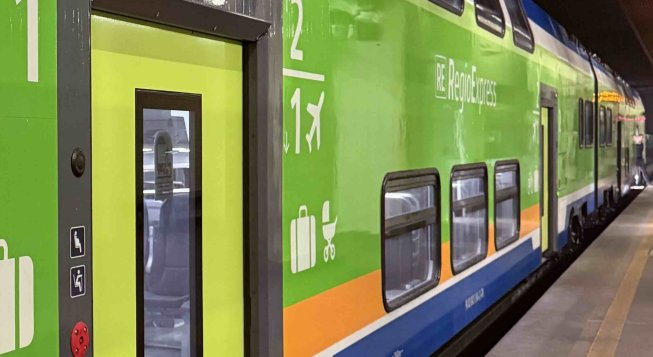 Treno Caravaggio (servizio aeroportuale Trenord)