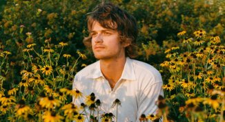 Djo (Joe Keery) in concerto