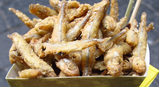 Pesciolini fritti © Flickr / Nate Gray (A Culinary Photo Journal)
