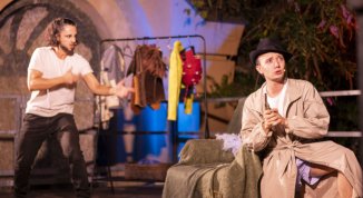 Shredinger! Storie di una gatta che saltò dal balcone, spettacolo teatrale a Villa Imperiale