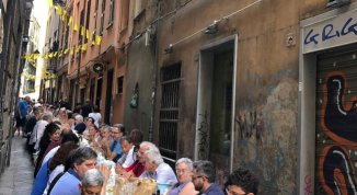 Ferragustando 2026 in via San Bernardo: pranzo sociale con tavolata condivisa a prezzo fisso