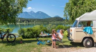 Vacanze in campeggio in Carinzia: tra laghi cristallini, natura e glamping di lusso
