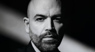 Roberto Saviano al Politeama con Quel che resta di me, la storia di un'infiltrata