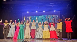 Cenerentola, spettacolo della compagnia Cuori con le Ali