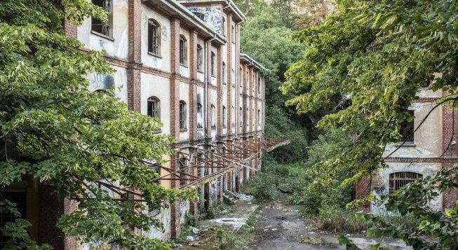 L'ex manicomio di Mombello © facebook.com/lombardiasegretaLS