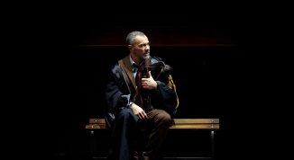 Malinconico (moderatamente felice), spettacolo con Massimiliano Gallo dai romanzi di Diego De Silva