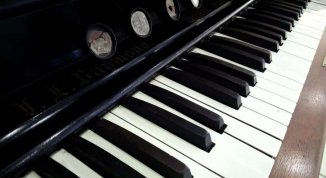 Petrichor. Tra gocce, suoni e ombre, concerto per pianoforte, voce ed