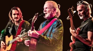 Beppe Gambetta Trio in concerto ai Giardini Luzzati