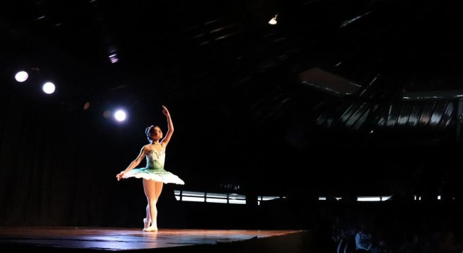ROYAL NATIONAL BALLET OF GEORGIA - FIRE OF GEORGIA