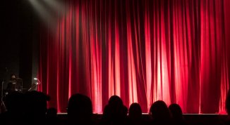 Tipico maschio italiano al Teatro San Giorgio di Udine