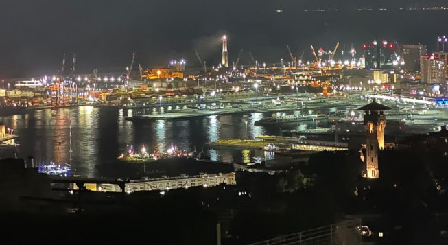Genova di sera ©Ancila Mettekkatt